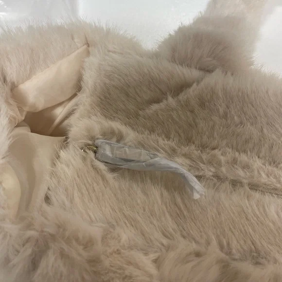 Brand new Victoria’s Secret tote bag - Picture 6 of 8